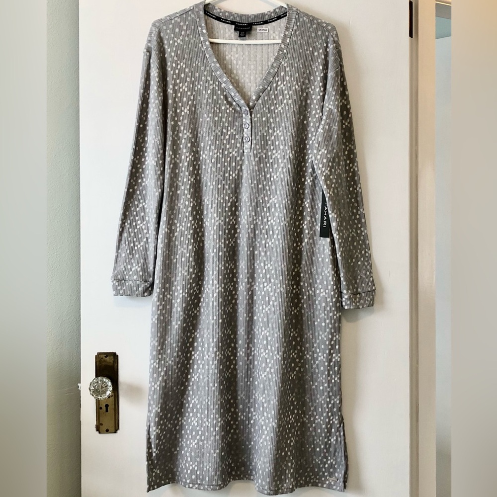 Tahari Lounger Nightgown Henley Style Fleece Backed Long